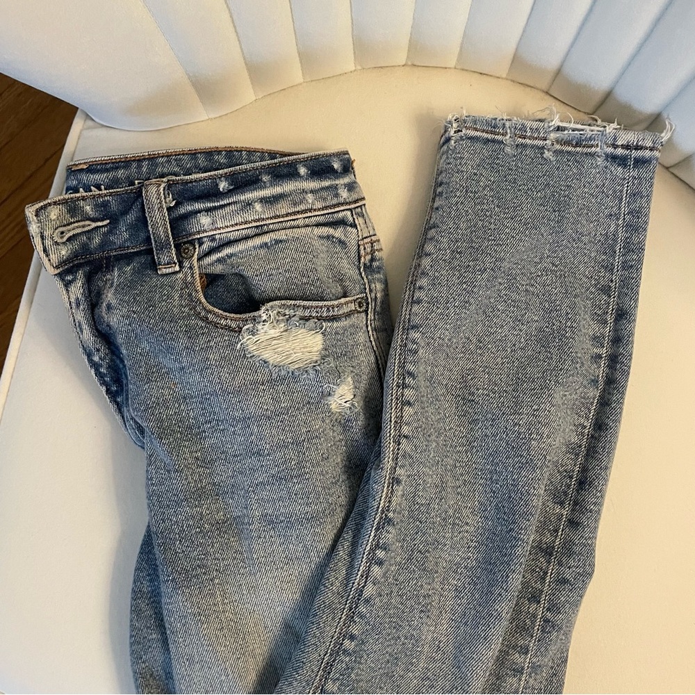 American Eagle Stretch Mom Jean - Picture 2 of 2